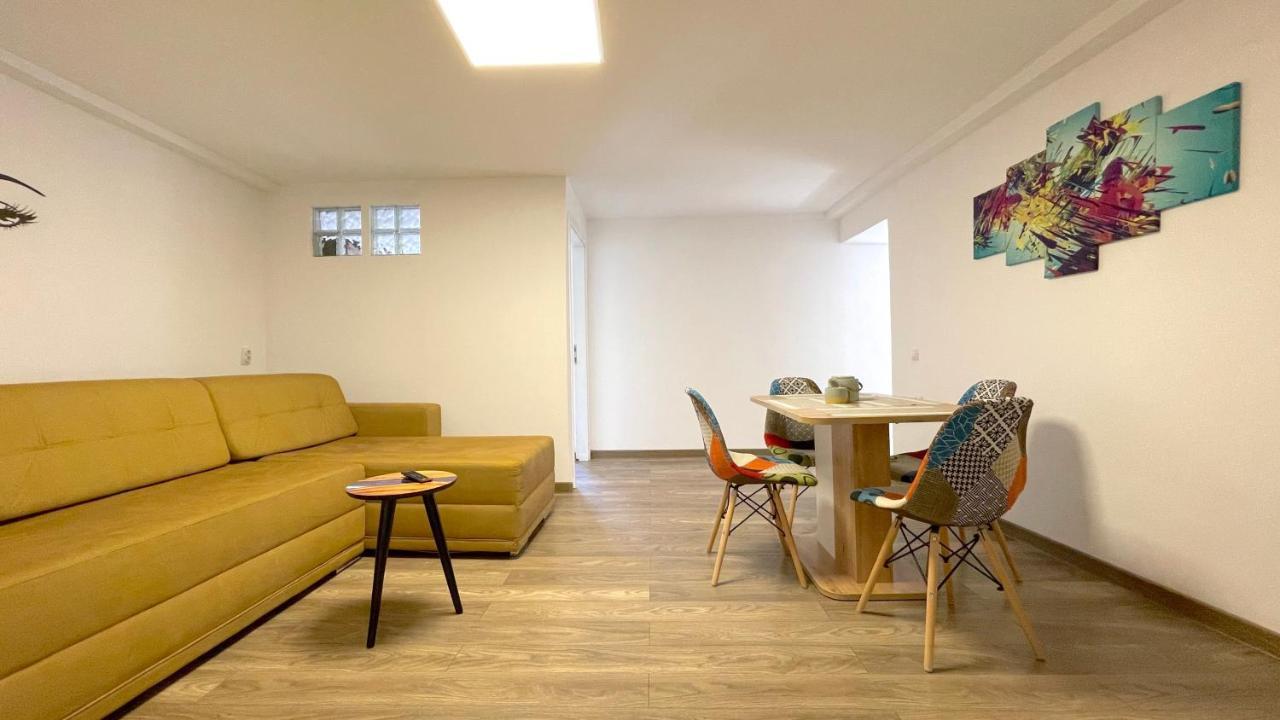 Well Prettyplaces Apartment 001 Braşov Eksteriør bilde