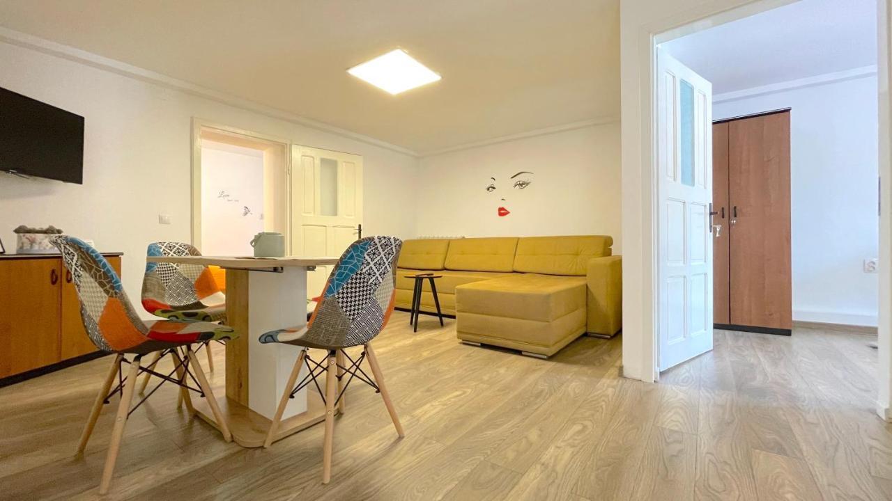Well Prettyplaces Apartment 001 Braşov Eksteriør bilde